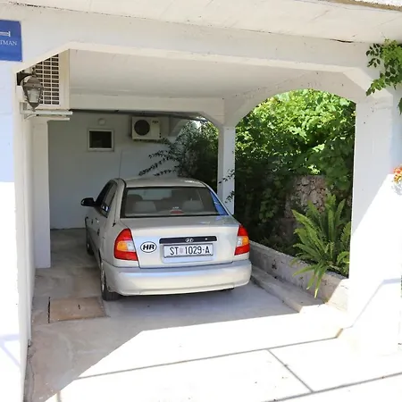 Apartment By The Sea Okrug Gornji, Ciovo - 1111